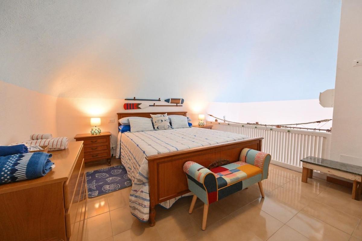 House Ischia